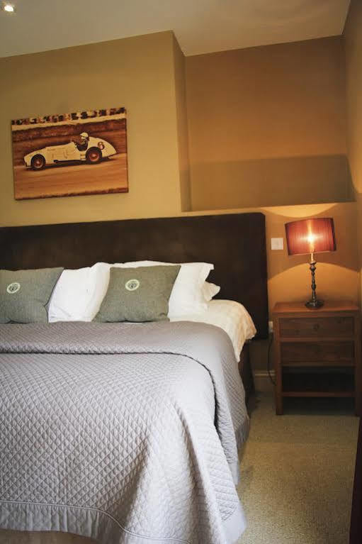 Trents By Greene King Inns Chichester Exteriér fotografie